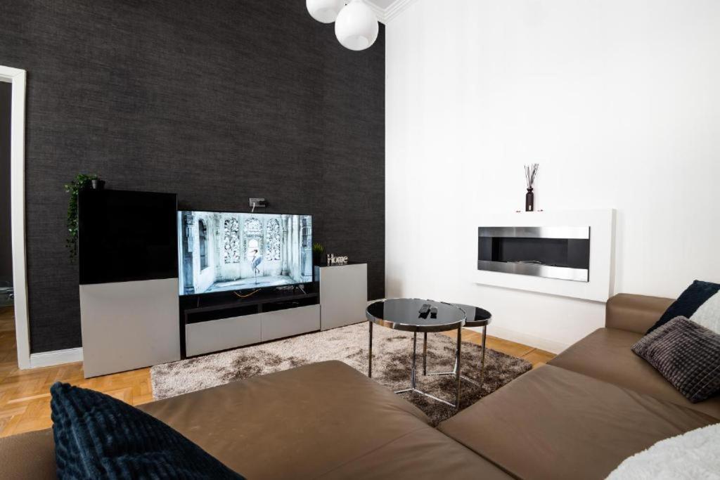 Deluxe Quentin Home Next To The Fashion Street 부다페스트 외부 사진